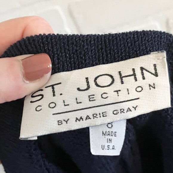 St. John navy blue santana knit crop pants size 8 - Picture 6 of 9